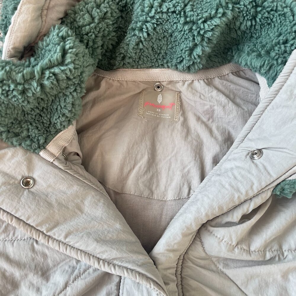 Free People Movement | Adventure Awaits Vest | Muted Beige Combo | Size XS - Picture 6 of 12